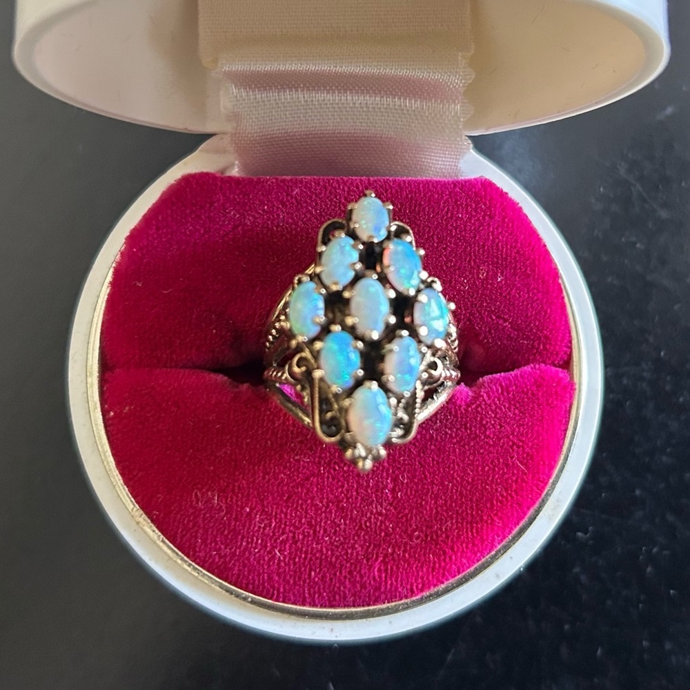 The Montvale, Australian Opal Cluster Ring - Picture 5 of 9